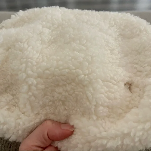 WANTABLE sherpa belt bag - Picture 5 of 7